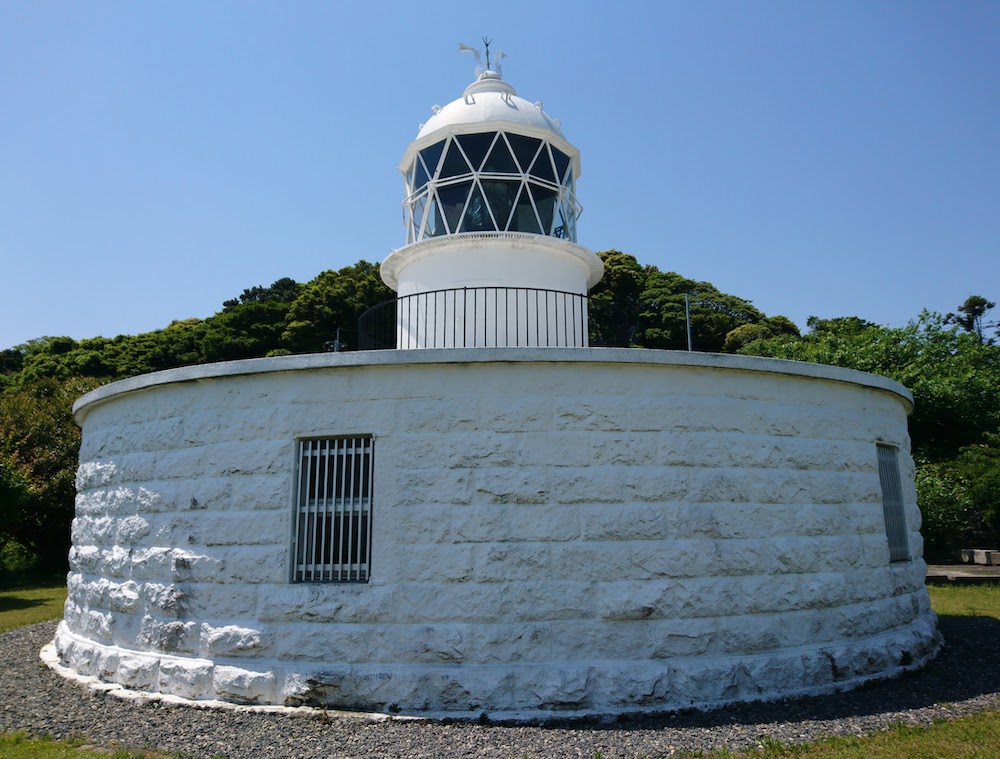 部埼灯台（へさきとうだい）