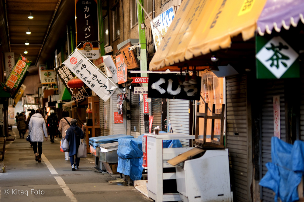 モノレール側の商店街