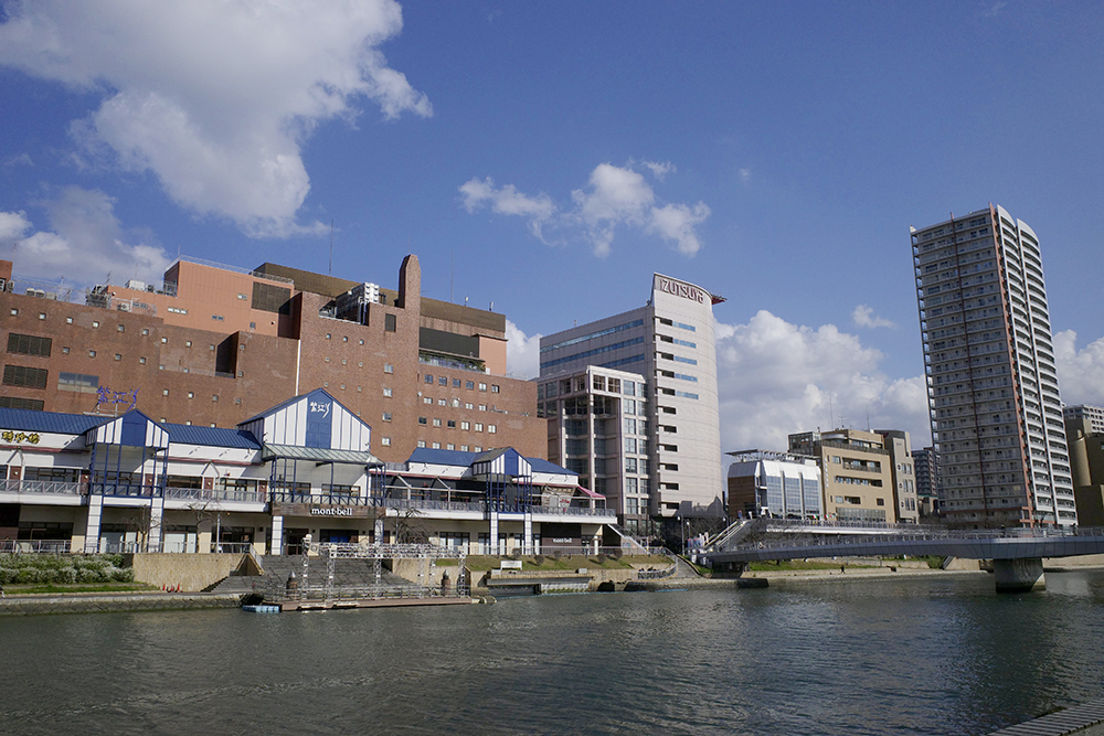 紫川沿いの風景 RICOH GRIII