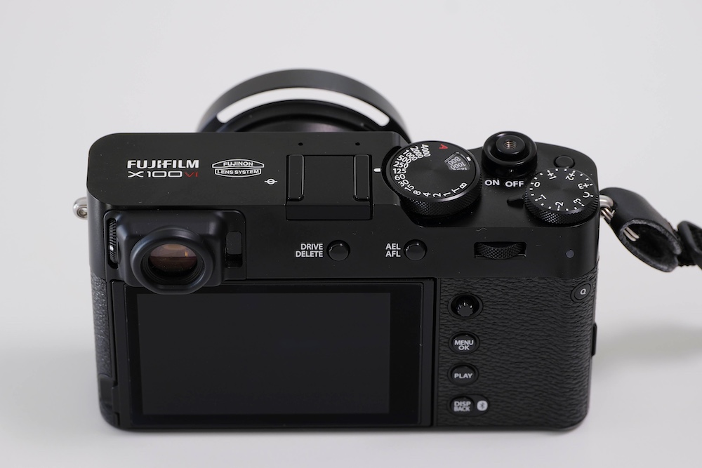 FUJIFILM X100VI　背面