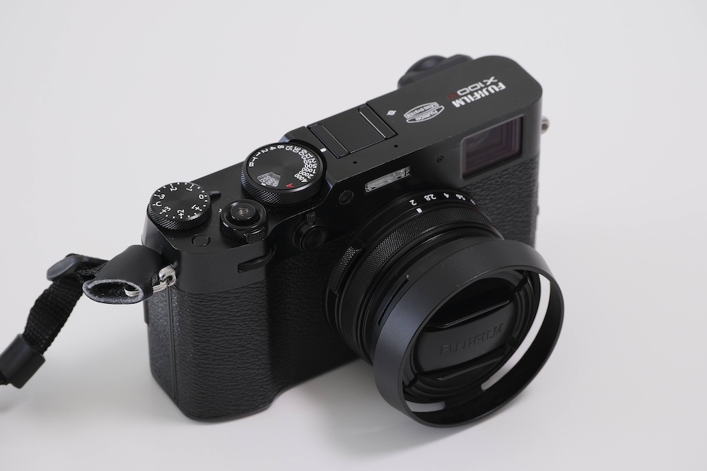 FUJIFILM X100VI　全体２